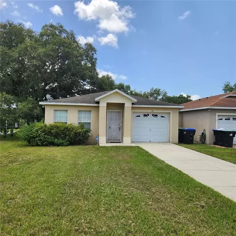 94 E 18th St, Apopka, FL 32703