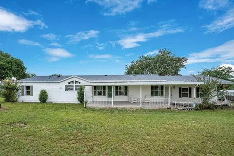 14590 SE Sunset Harbor Rd, Weirsdale, FL 32195
