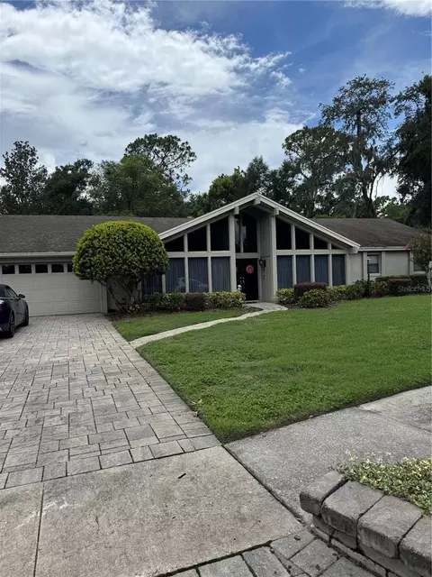 214 Royal Oaks Cir, Longwood, FL 32779