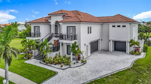 1329 Jumana Loop, Apollo Beach, FL 33572