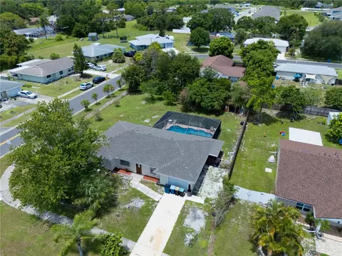 1060 Mariposa Dr NE, Palm Bay, FL 32905