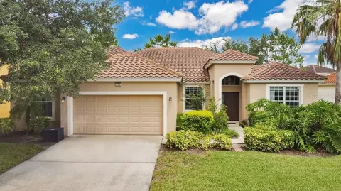 4060 Oak Tree Dr, Davenport, FL 33837