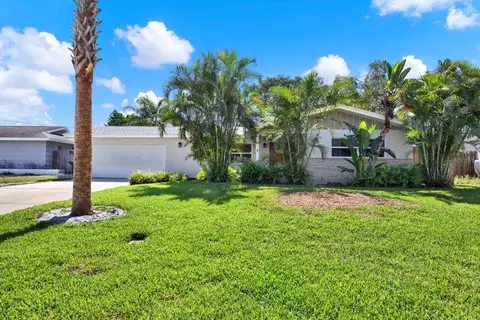 1817 Lombardy Dr, Clearwater, FL 33755