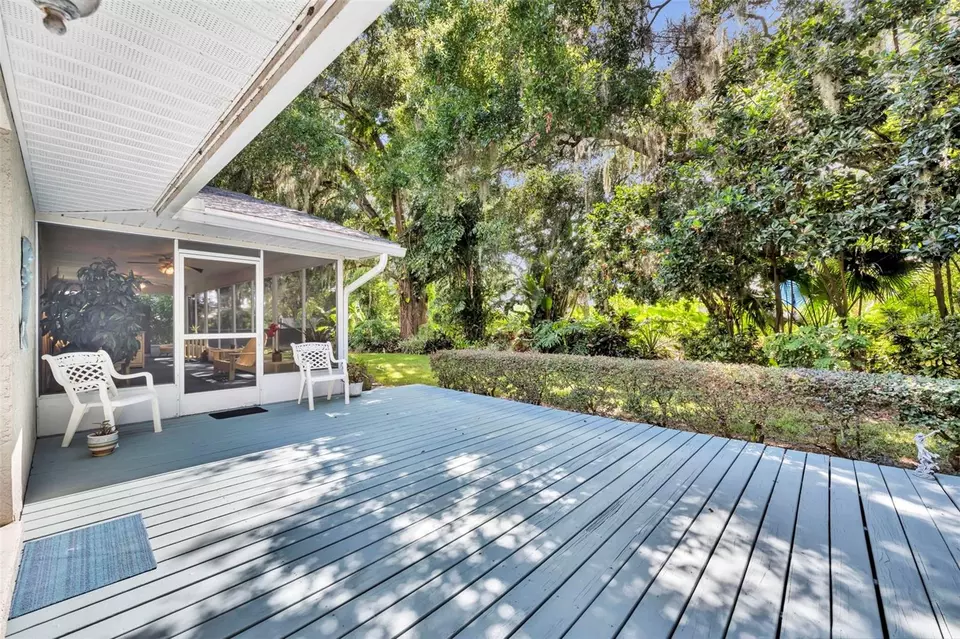 Exterior - 1238 Palmetto Rd, Eustis, FL 32726 photo 9 of 14