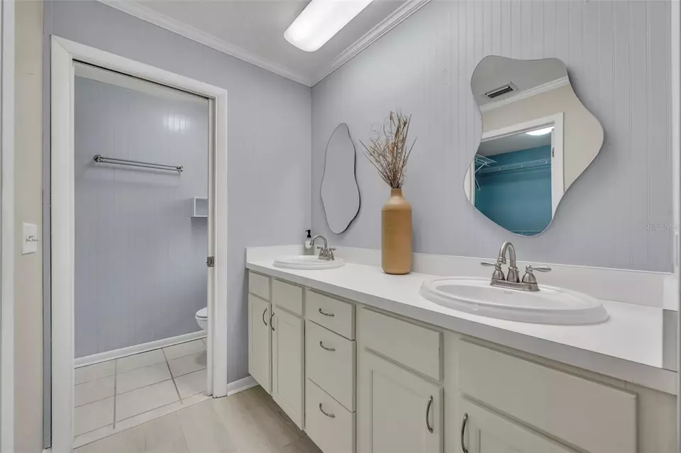 Bath - 1238 Palmetto Rd, Eustis, FL 32726 photo 1 of 4