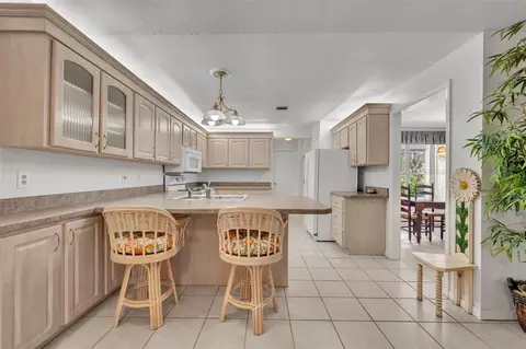 Kitchen - 1238 Palmetto Rd, Eustis, FL 32726 photo 1 of 7