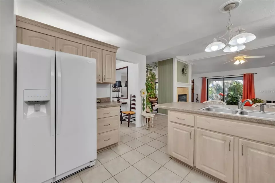 Kitchen - 1238 Palmetto Rd, Eustis, FL 32726 photo 7 of 7