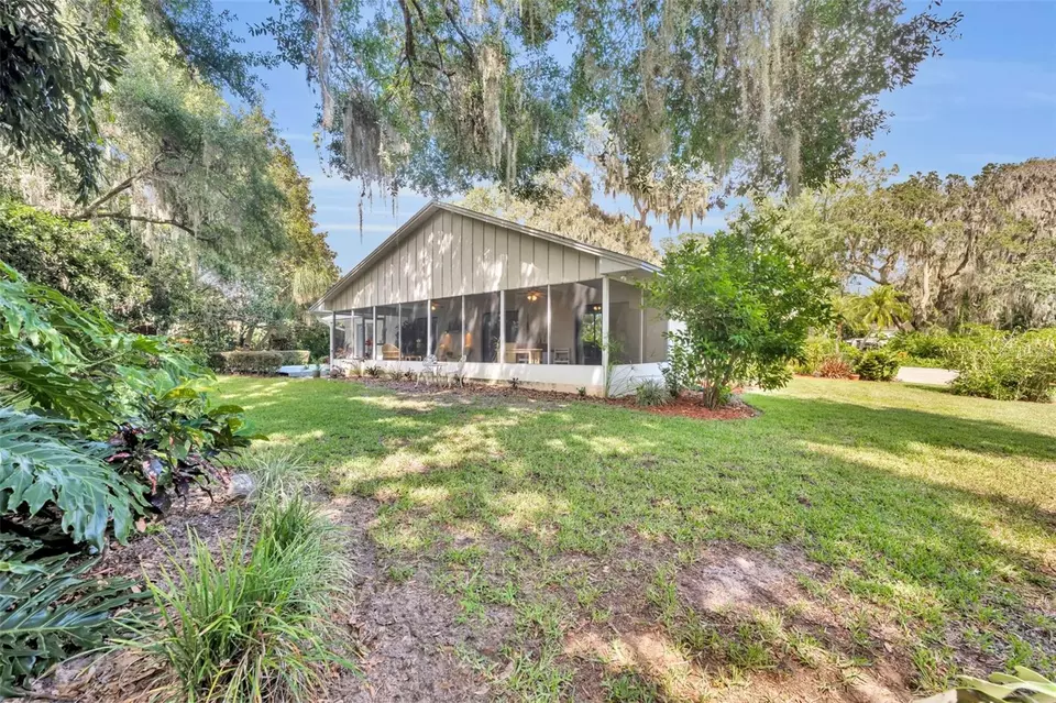Exterior - 1238 Palmetto Rd, Eustis, FL 32726 photo 14 of 14