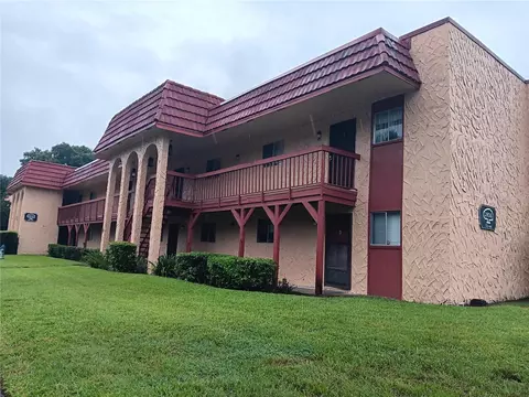 2806 N Powers Dr #8, Orlando, FL 32818