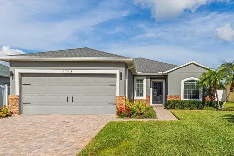 3224 Queen Alexandria Dr, Kissimmee, FL 34744