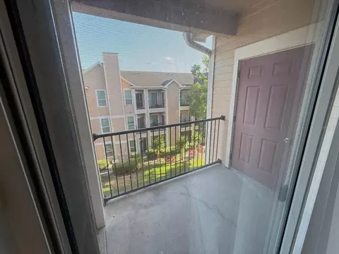 Exterior - 2015 Erving Cir #307, Ocoee, FL 34761 photo 7 of 8