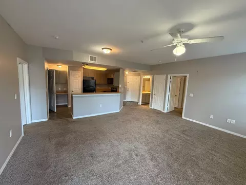 Living - 2015 Erving Cir #307, Ocoee, FL 34761 photo 6 of 7