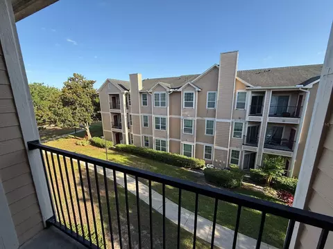 Exterior - 2015 Erving Cir #307, Ocoee, FL 34761 photo 6 of 8