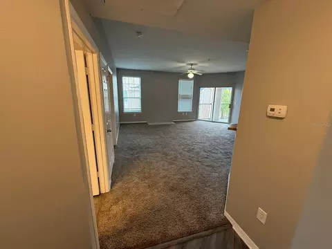 Living - 2015 Erving Cir #307, Ocoee, FL 34761 photo 1 of 7