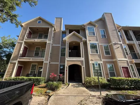 Exterior - 2015 Erving Cir #307, Ocoee, FL 34761 photo 2 of 8