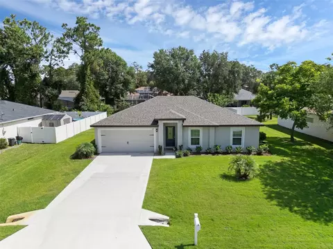 69 Pin Oak Dr, Palm Coast, FL 32164
