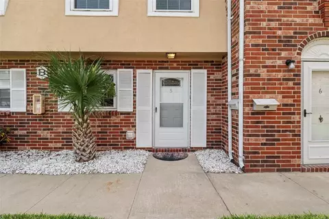 2200 S Palmetto Ave #B050, South Daytona, FL 32119