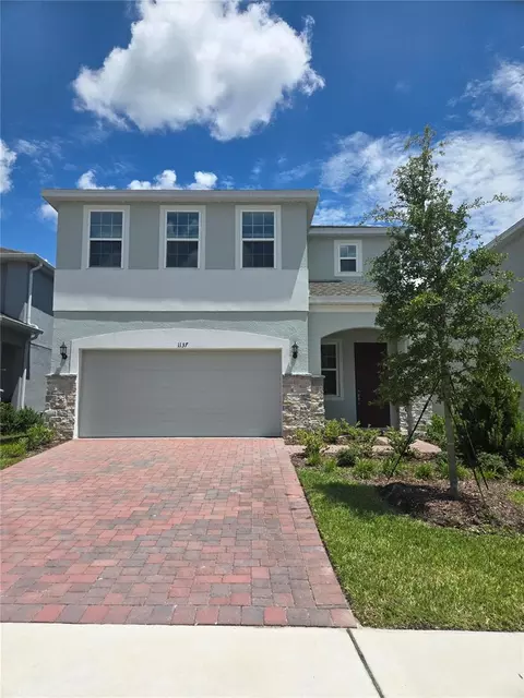 1137 Blue Garden Dr, Deland, FL 32720
