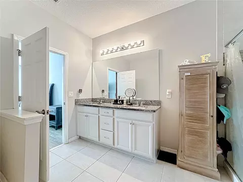 Bath - 3924 Cabo Rojo Dr, Saint Cloud, FL 34772 photo 1 of 4