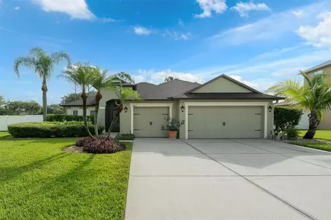2877 Lafayette Trace Dr, Saint Cloud, FL 34772 photo 1