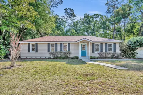 225 N Phippen Ave, Deland, FL 32724
