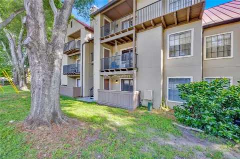 236 Afton Sq #104, Altamonte Springs, FL 32714