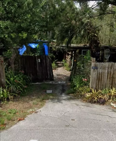 38317 Palm Grove Dr, Zephyrhills, FL 33542