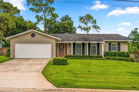 425 Ridgewood St, Altamonte Springs, FL 32701