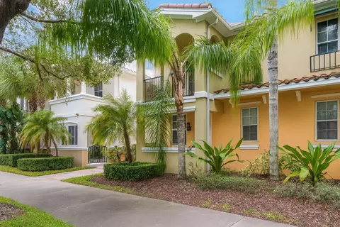 11870 Nautica Dr, Orlando, FL 32827