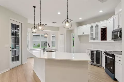 Kitchen - 3791 Moon Dancer Pl, Saint Cloud, FL 34772 photo 4 of 4
