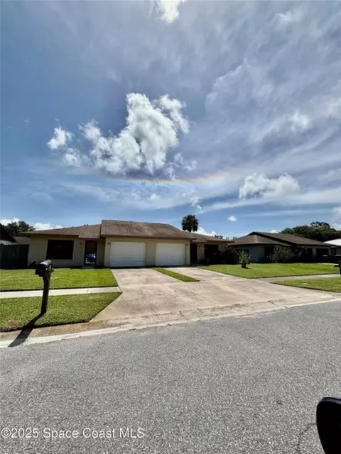 55 W Towne Pl, Titusville, FL 32796