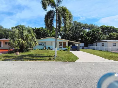 5814 Hope St, Hollywood, FL 33021