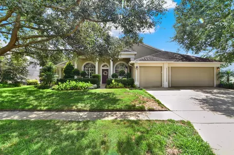 813 Winder Oaks Dr, Gotha, FL 34734