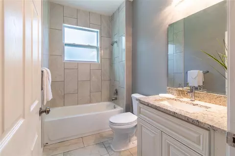 Bath - 41550 Royal Trails Rd, Eustis, FL 32736 photo 5 of 5