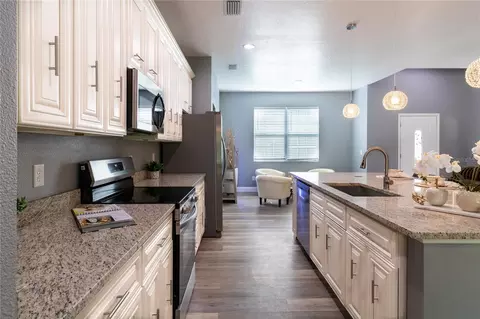 Kitchen - 41550 Royal Trails Rd, Eustis, FL 32736 photo 4 of 4