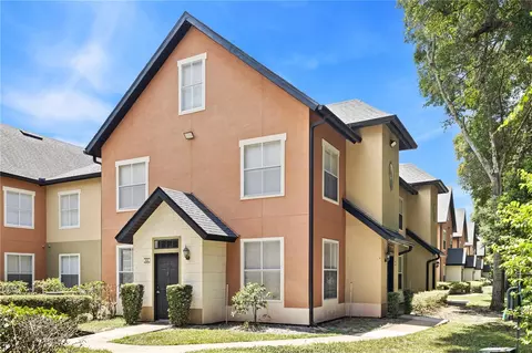 6017 Westgate Dr #913, Orlando, FL 32835