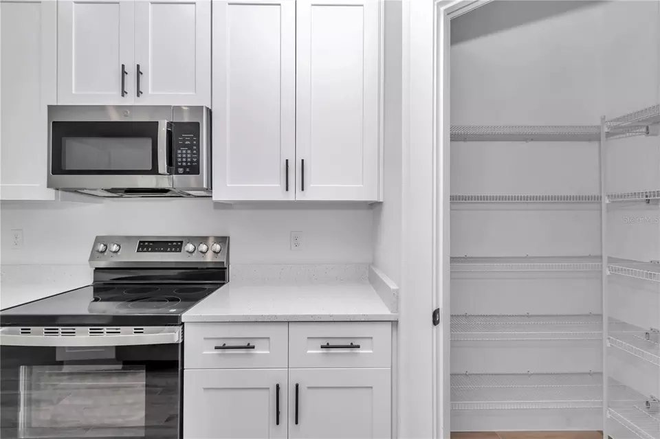 Kitchen - 3207 SW Ivy Pl, Dunnellon, FL 34431 photo 5 of 5