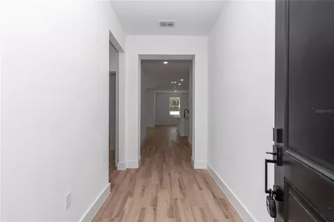 Entry Way - 3207 SW Ivy Pl, Dunnellon, FL 34431 photo 1 of 3