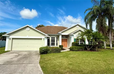 121 Sand Pine Ln, Davenport, FL 33837