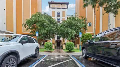 12527 Floridays Resort Dr #410E, Orlando, FL 32821