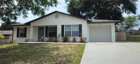 610 Windridge Pl, Tavares, FL 32778
