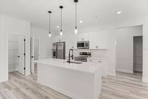Kitchen - 2097 SW 153rd Loop, Ocala, FL 34473 photo 2 of 4