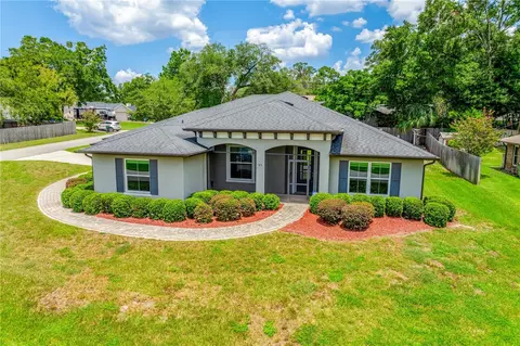 915 Crittenden Ave, Orange City, FL 32763