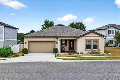 15737 Pine Siskin Loop, Mascotte, FL 34753