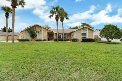 243 Cambridge Dr, Longwood, FL 32779