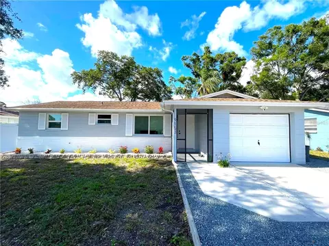 9153 86th Ave, Seminole, FL 33777