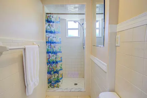 Bath - 22 Plaza Dr, Ormond Beach, FL 32176 photo 8 of 12