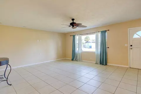 Living - 22 Plaza Dr, Ormond Beach, FL 32176 photo 3 of 6