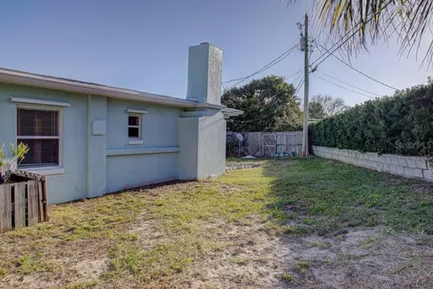 Exterior - 22 Plaza Dr, Ormond Beach, FL 32176 photo 7 of 8