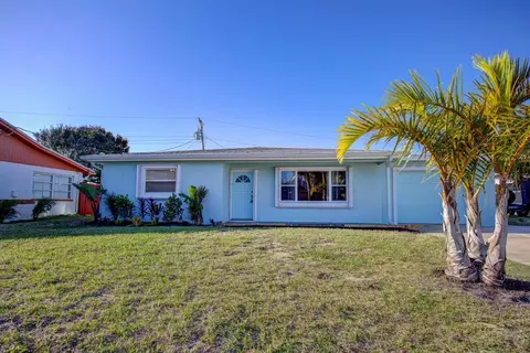Exterior - 22 Plaza Dr, Ormond Beach, FL 32176 photo 2 of 8